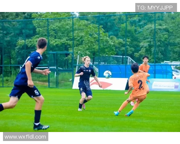 足球赛事的国际化发展与本土化推广